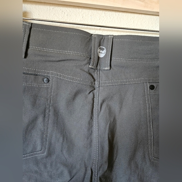 MEN'S WRANGLER OUTDOOR PERFORMANCE UTILITY SHORT IN SMOKE 42 - Picture 5 of 12
